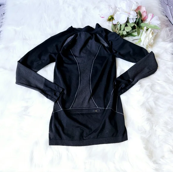 Gymshark 1/4 Zip Pullover Small - Picture 7 of 7